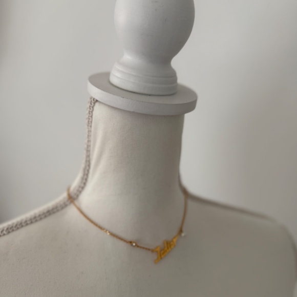 Dior JADOR Gold Finish Metal Necklace with Resin Pearl & Faux Diamond Designer - Picture 9 of 11